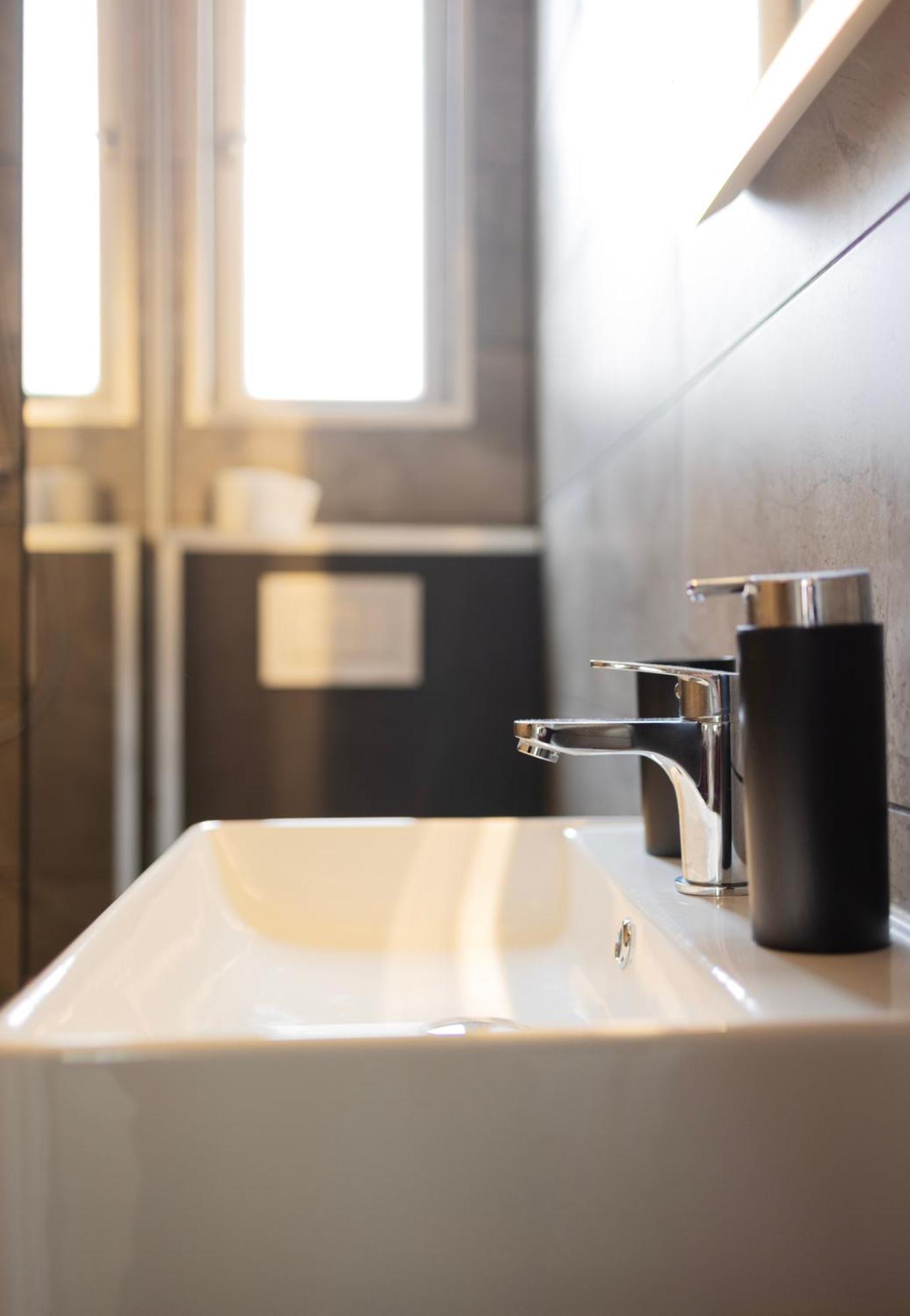 Huge Apartment With Sauna And Free Parking Ντούισμπουργκ Εξωτερικό φωτογραφία