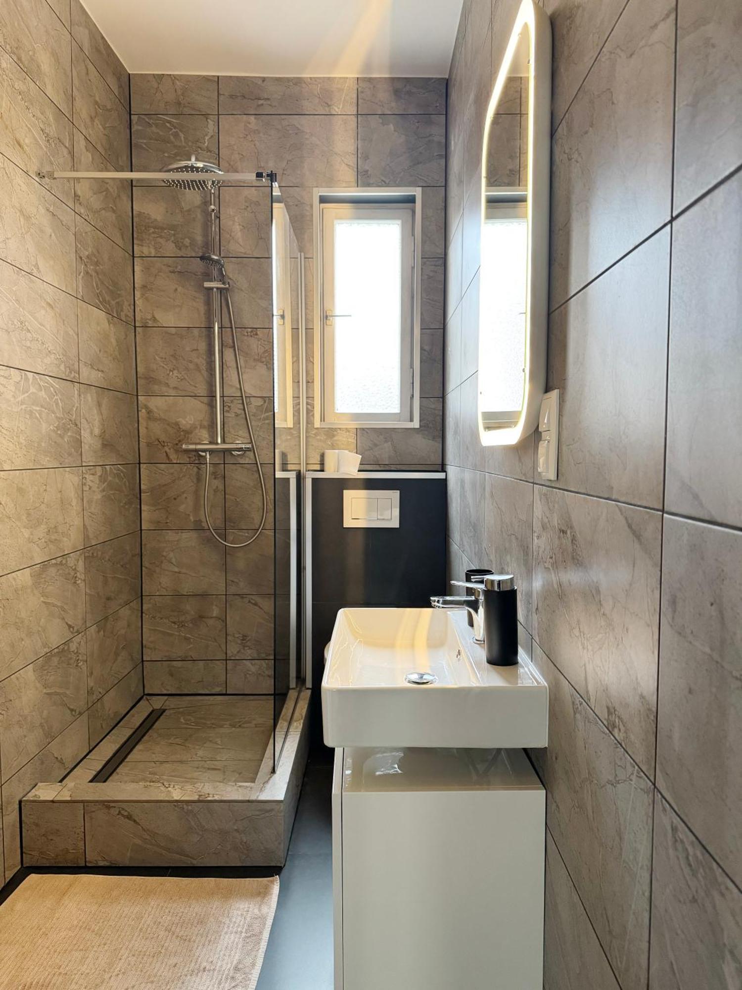 Huge Apartment With Sauna And Free Parking Ντούισμπουργκ Εξωτερικό φωτογραφία